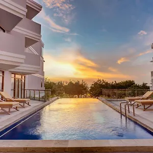 https://wyndham-garden-kuta-beach-bali.ubudhotelsnow.com